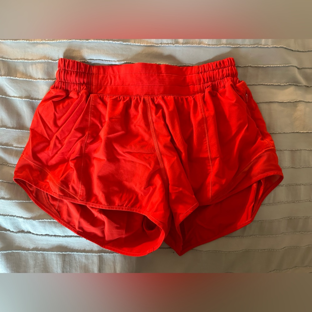 Lulu Lemon Hotty Hot 2.5 Red Athletic Shorts